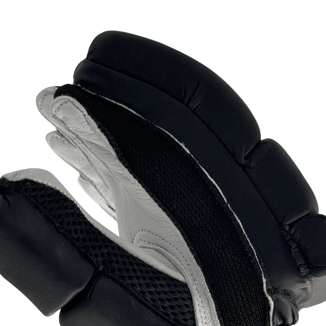 DS Sports Black / White 1.0 Batting Gloves junior DS Sports