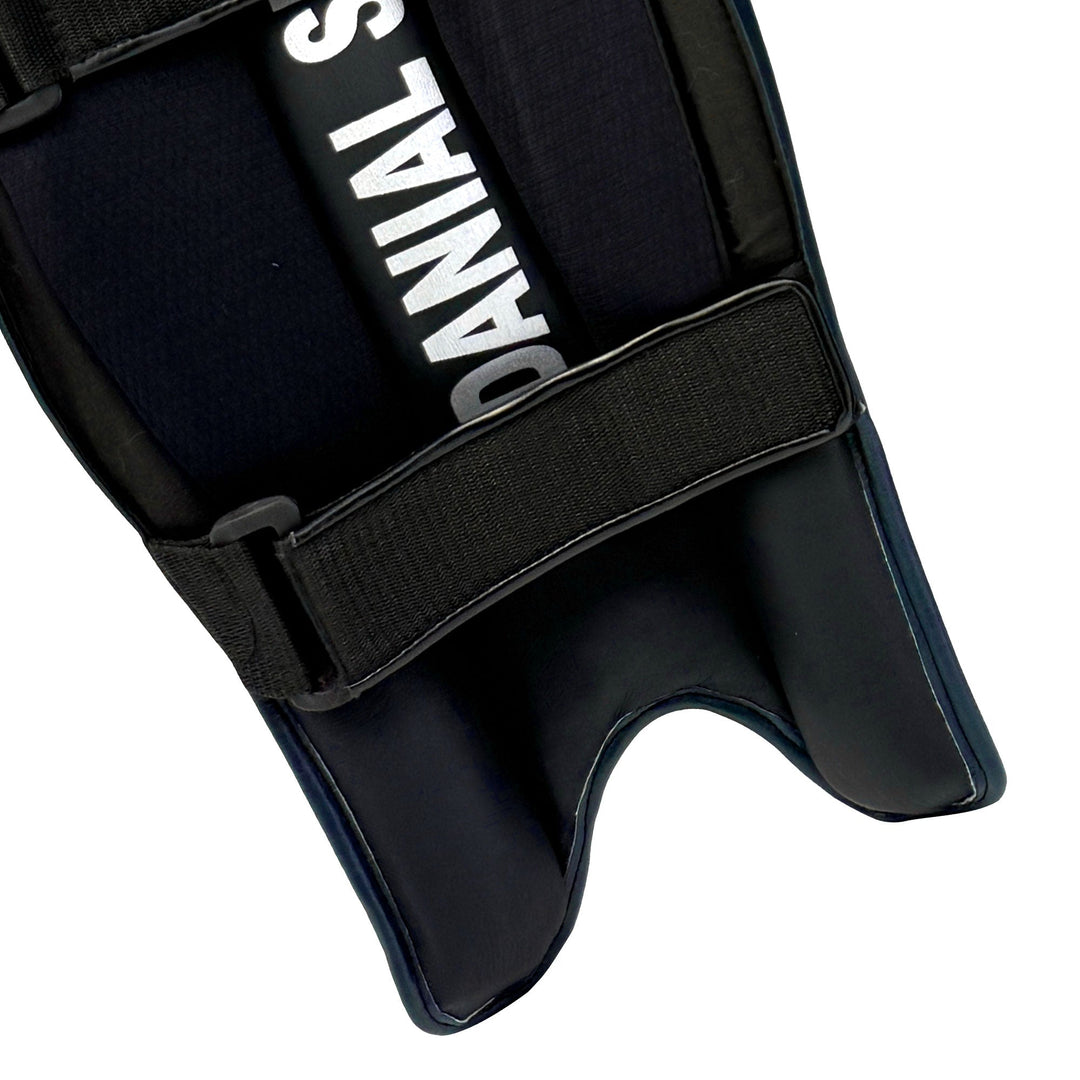 DS T/20 Batting Pads Navy - knee roll