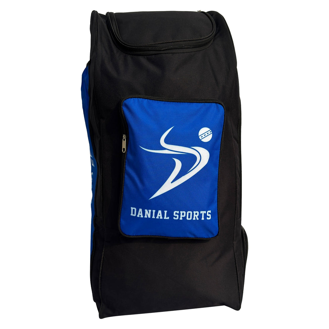 DS Star Duffle Bag Black/Blue - compartment detail