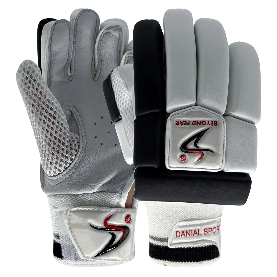 DS 1.3 Junior Batting Gloves White/Black - Cricket shop italy